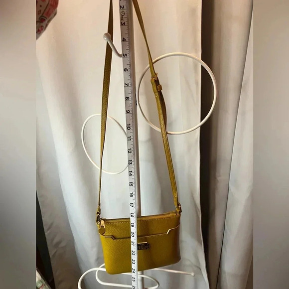 Lauren Ralph Lauren Mustard Pebbled Leather Crossbody Gold Hardware - Picture 11 of 12